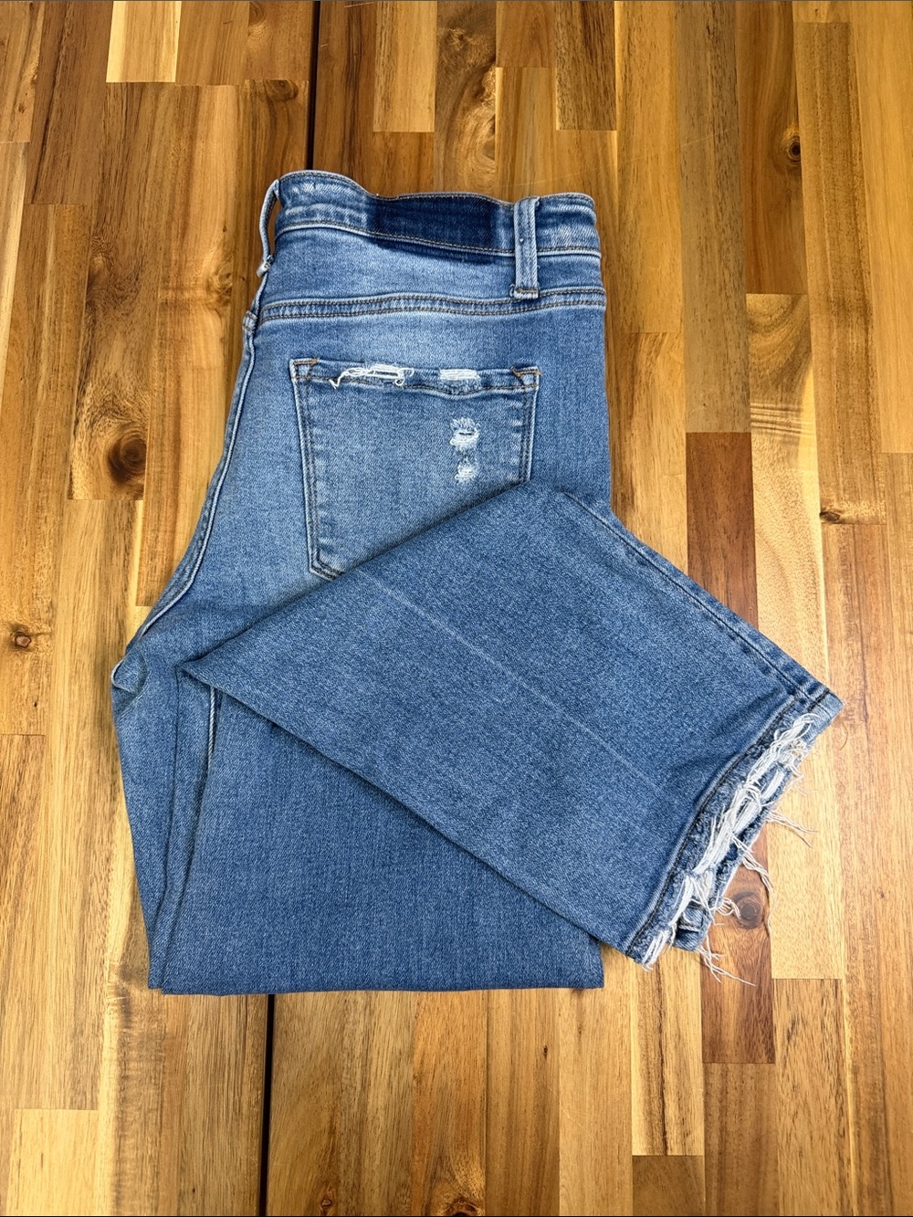 Vervet Ankle Straight Leg Jeans